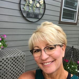 Meet your Posher, Lynn